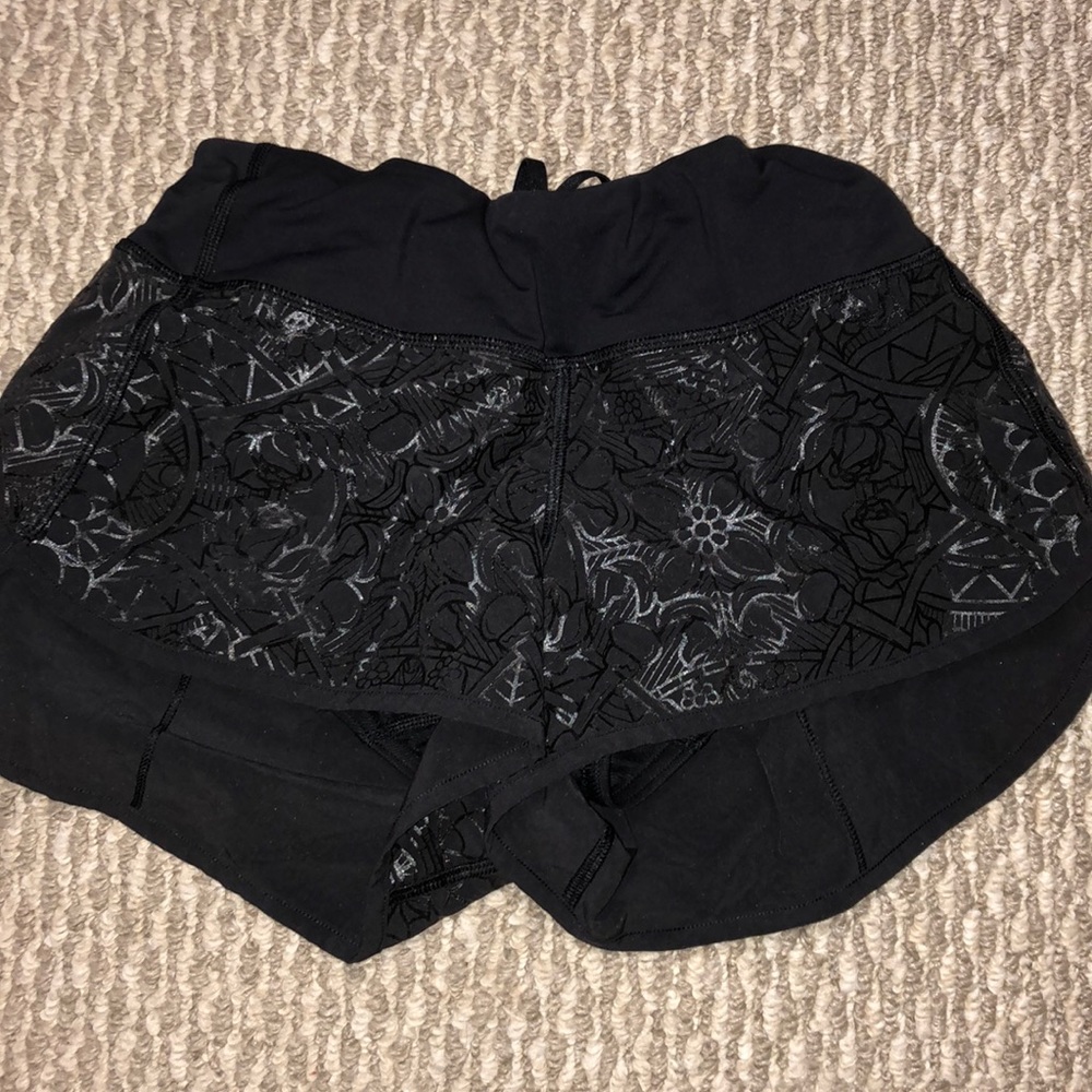 Flour pattern lululemon shorts